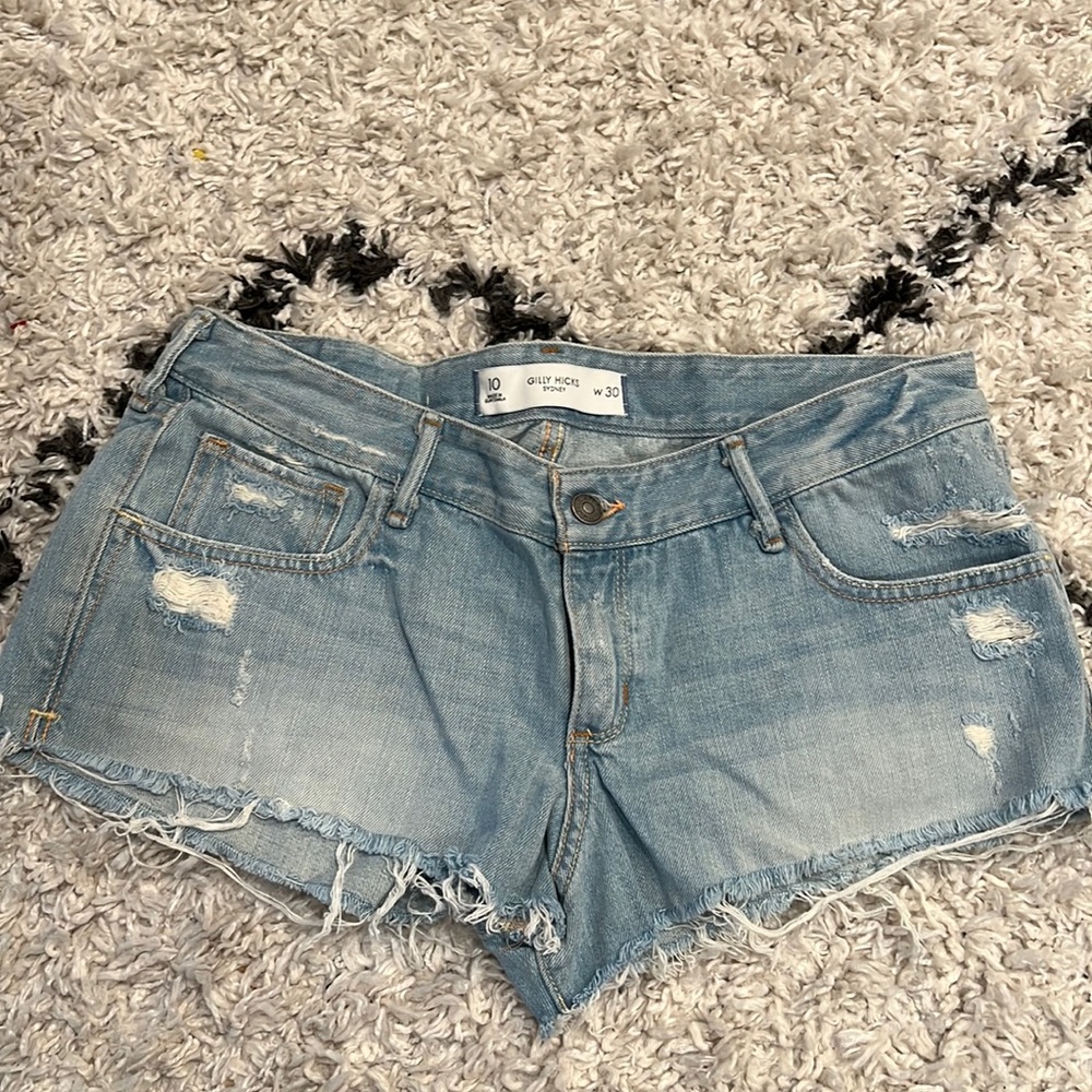 Gilly Hicks Sydney light denim shorts size 10 w30
